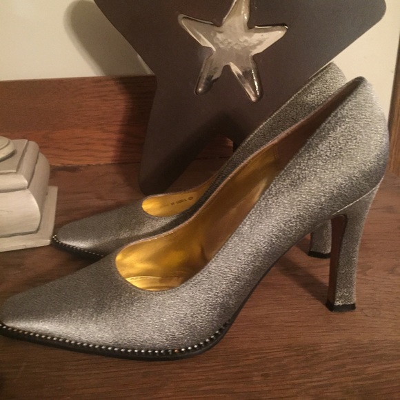 Nina heels, EUC - Picture 5 of 8